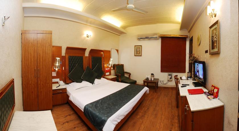 Hotel Royal Castle Grand